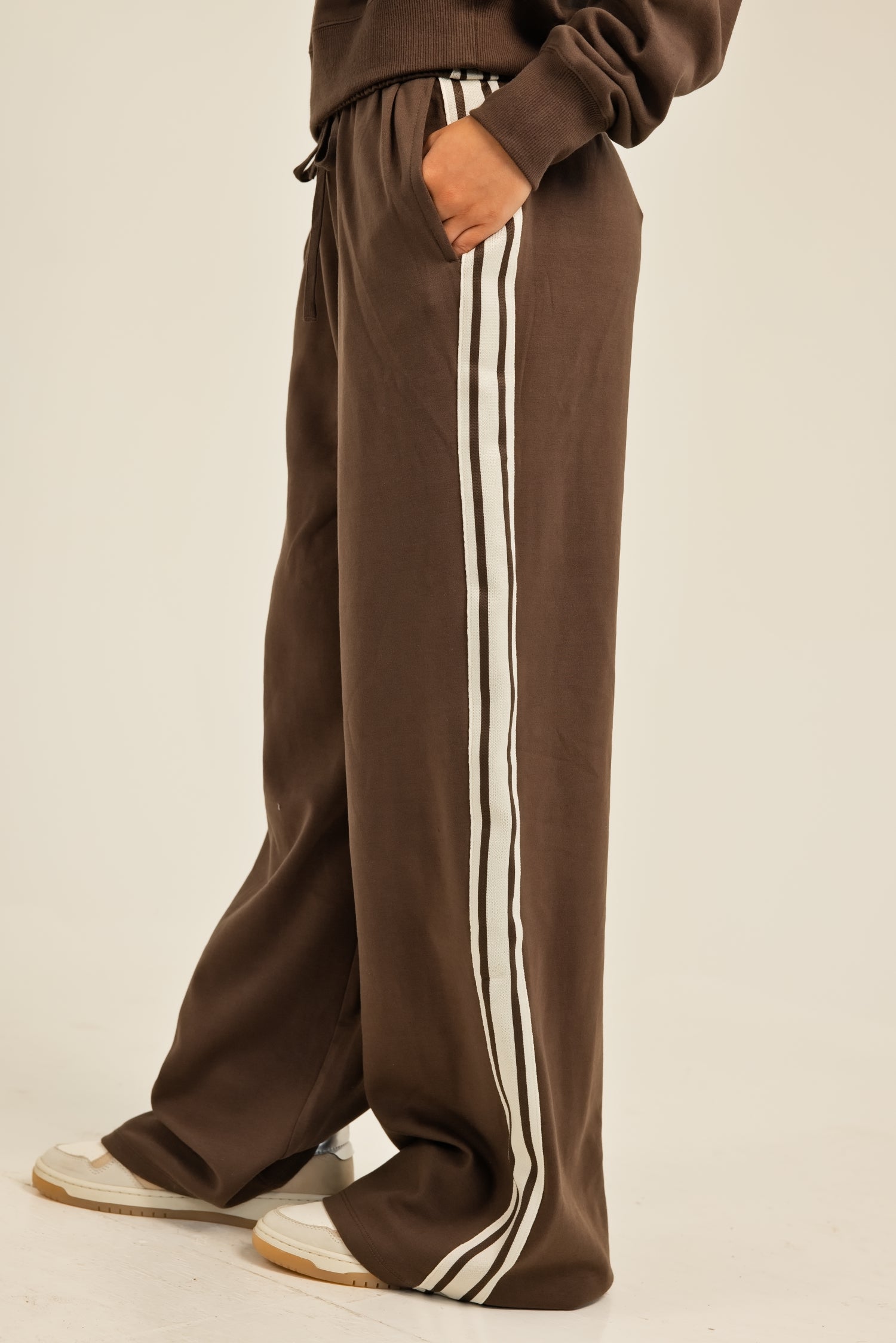 Z Supply Breakaway Track Pant Dark Chocolate