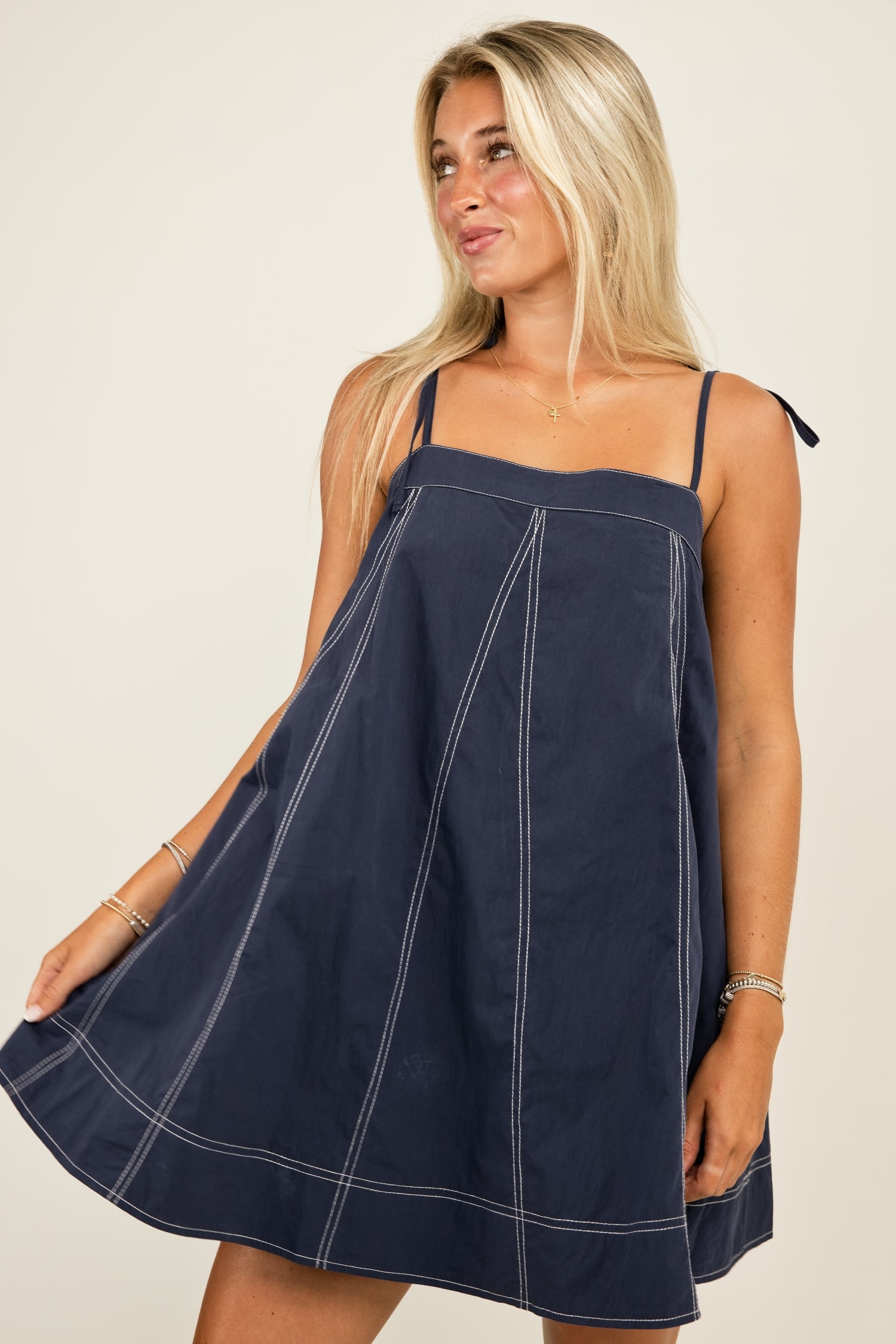 #color_Navy