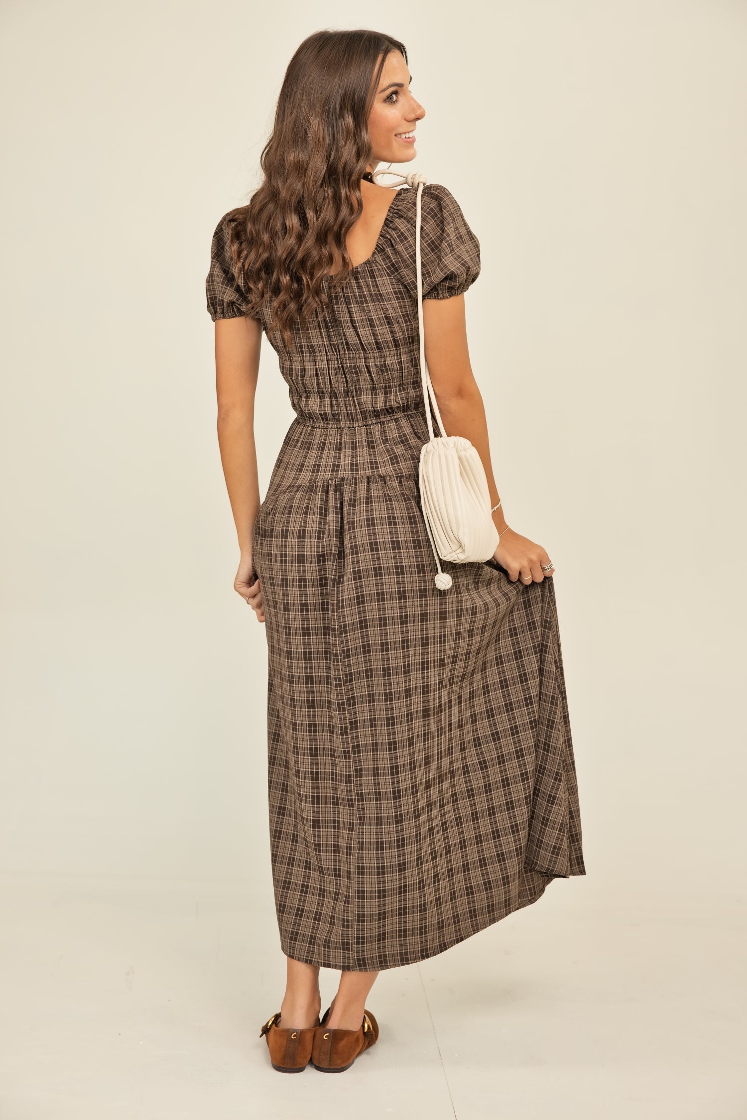 The Scholarly Sweetheart Neck Midi Dress Mocha Multi