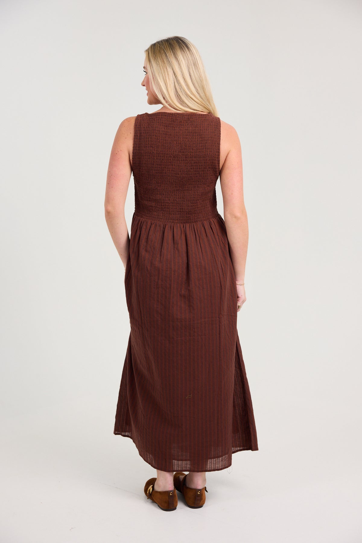 THML Sleeveless Smocked Pattern Midi Dress