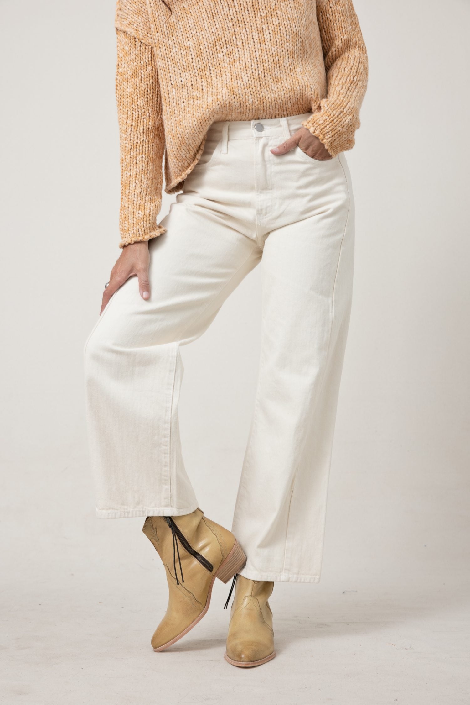 Just Black Denim Barrel Jean Twist