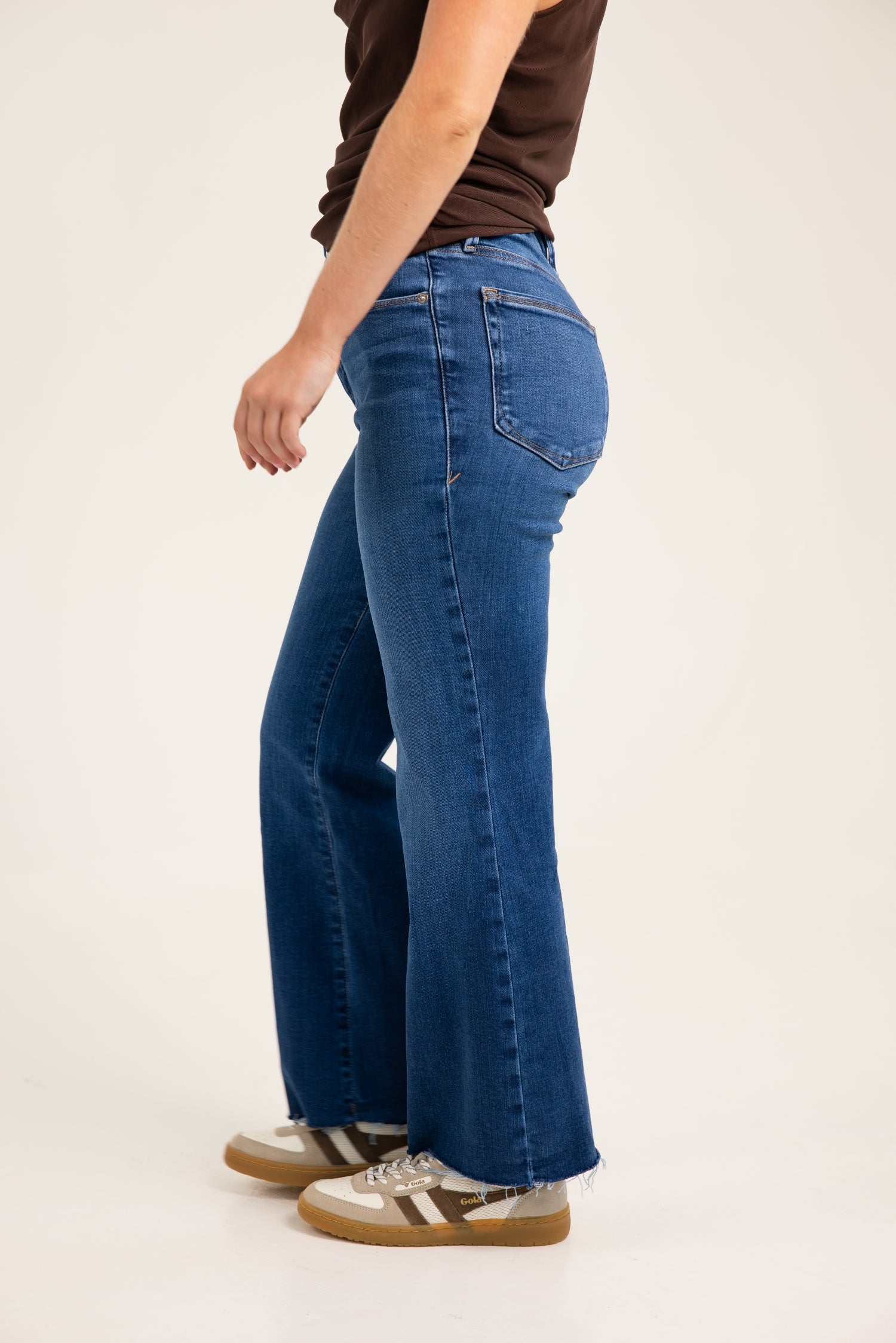 Good American Good Legs Cropped Mini Boot Jeans