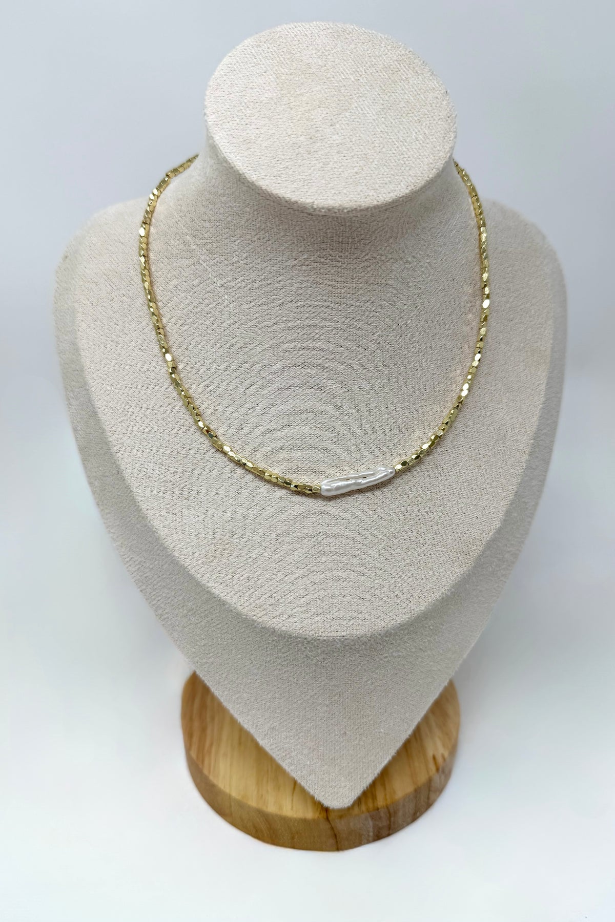 The Pretty Pearl Bar Choker